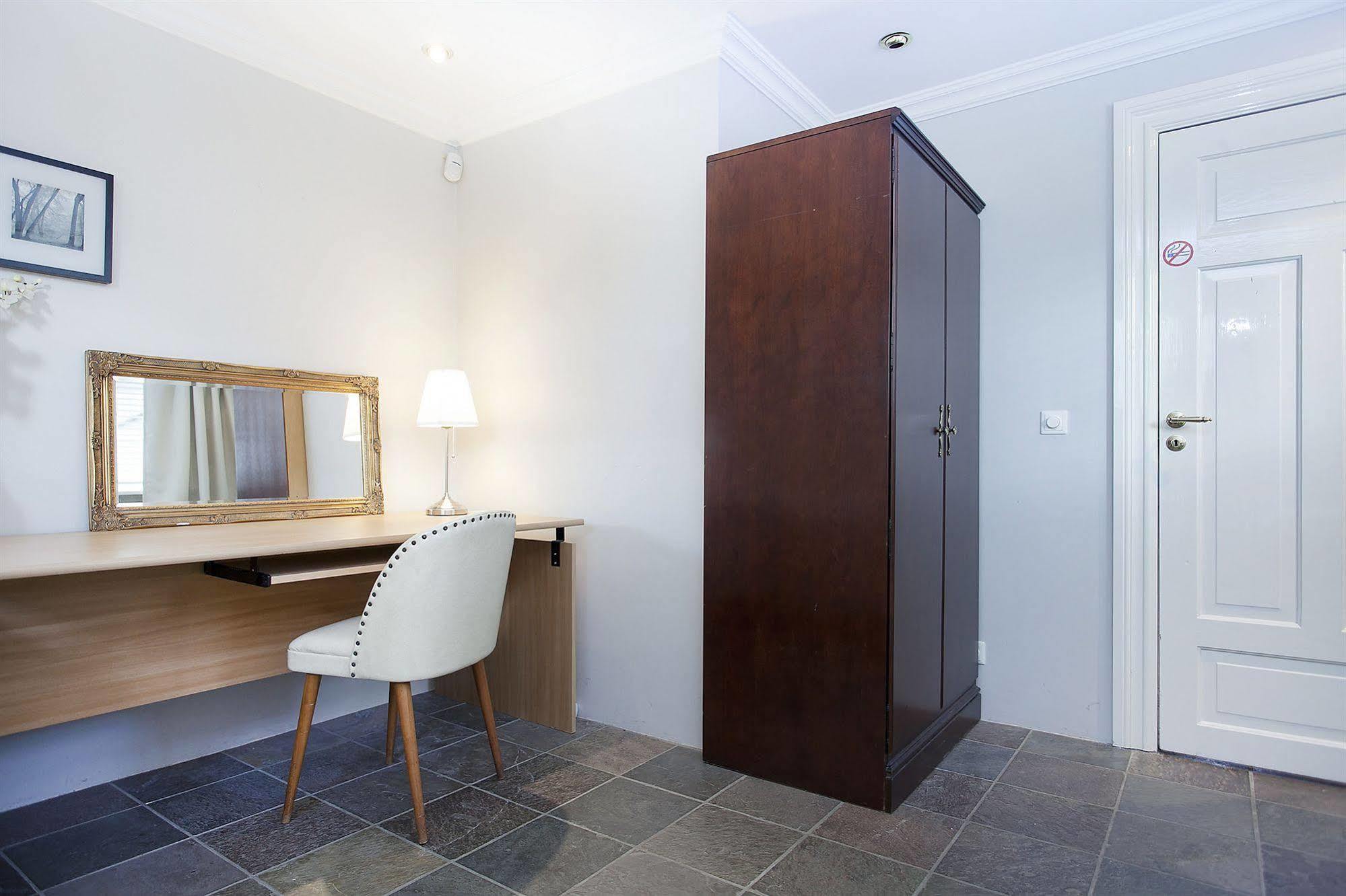 Skolabru Guesthouse Reykjavík Eksteriør bilde