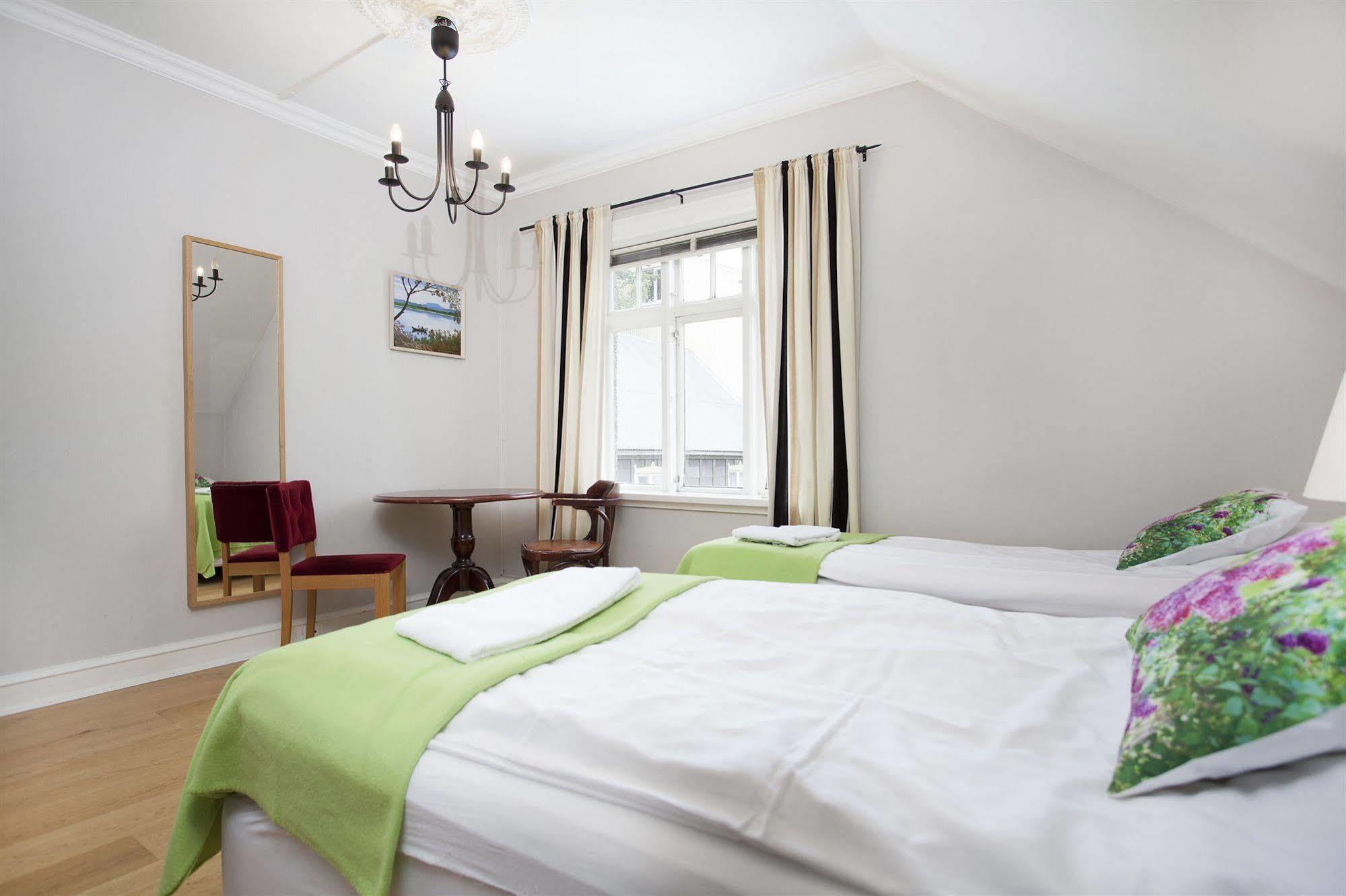 Skolabru Guesthouse Reykjavík Eksteriør bilde
